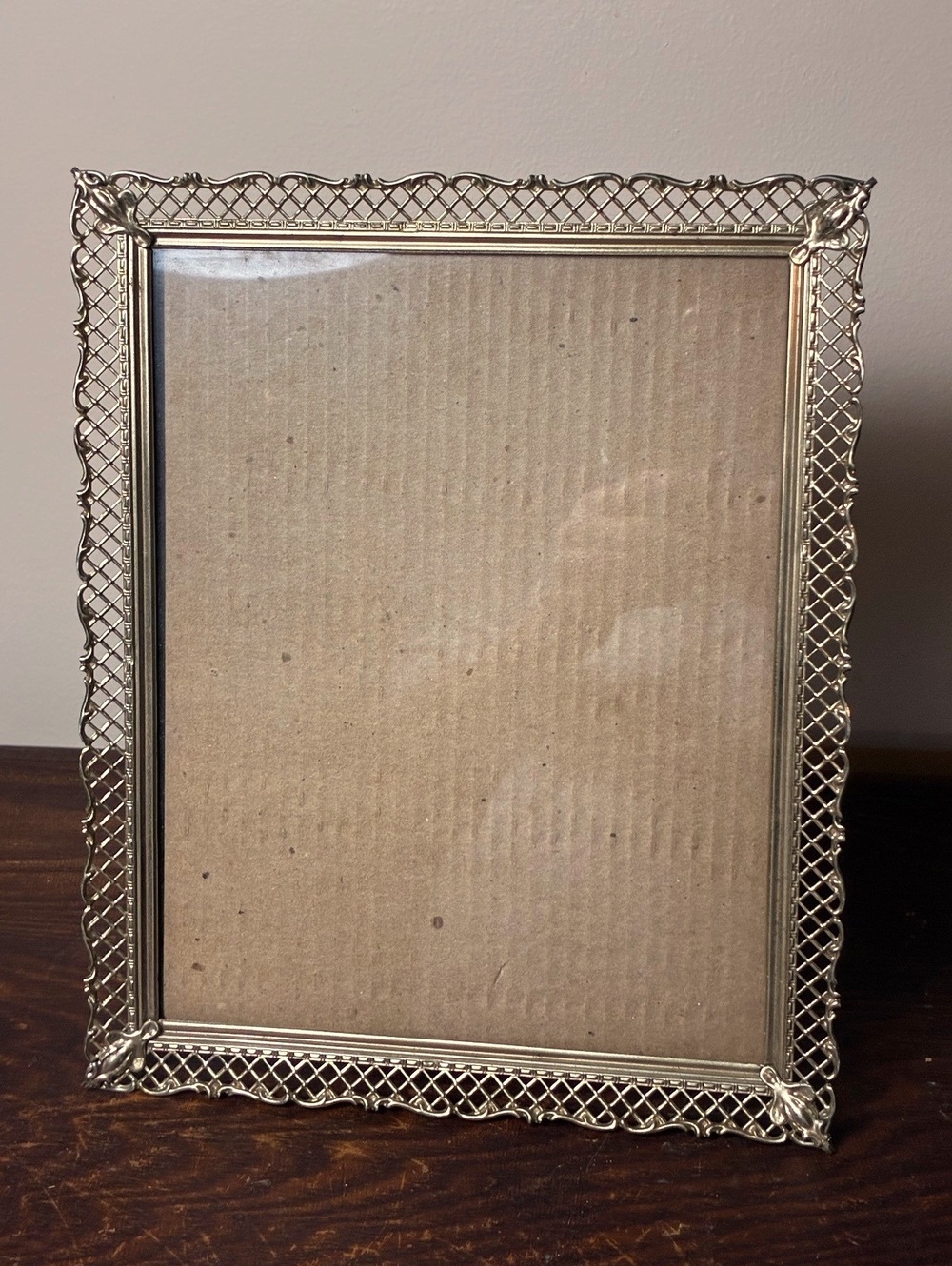 Vintage 8x10 Gold toned Filigree Metal Picture Frame